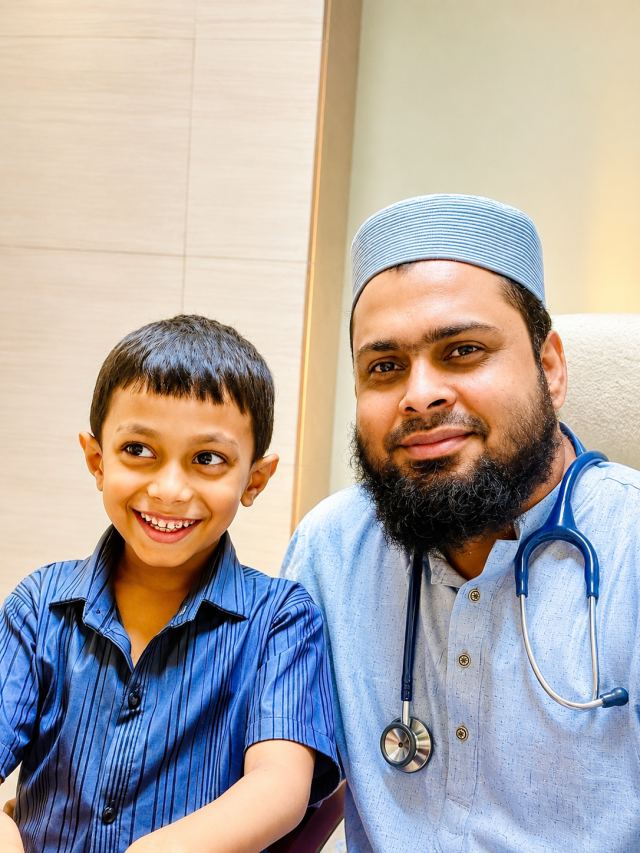 🩵 চিকিৎসায় সুস্থ হয়ে ওঠা একজন শিশু এজমা ও অ্যালার্জি রোগীর হাস্যোজ্জ্বল মুখ! 😊